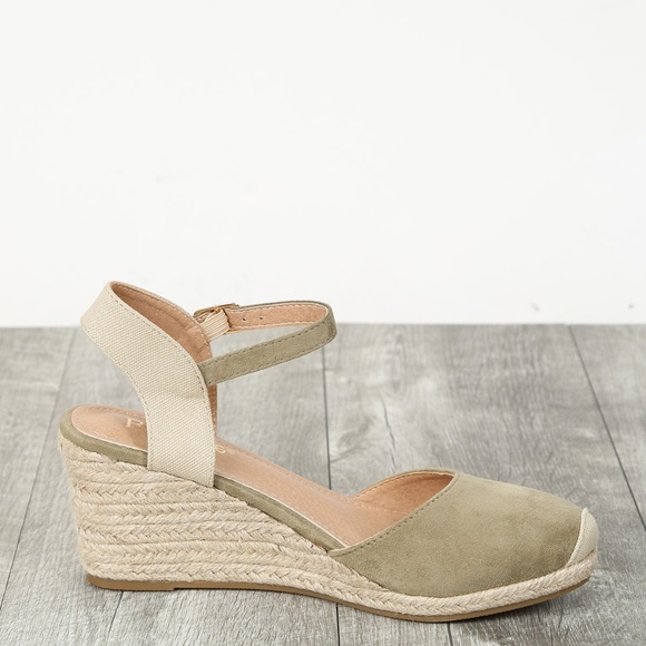 Round Toe Espadrille Wedge Low Platform Sandals - Picture 5 of 7
